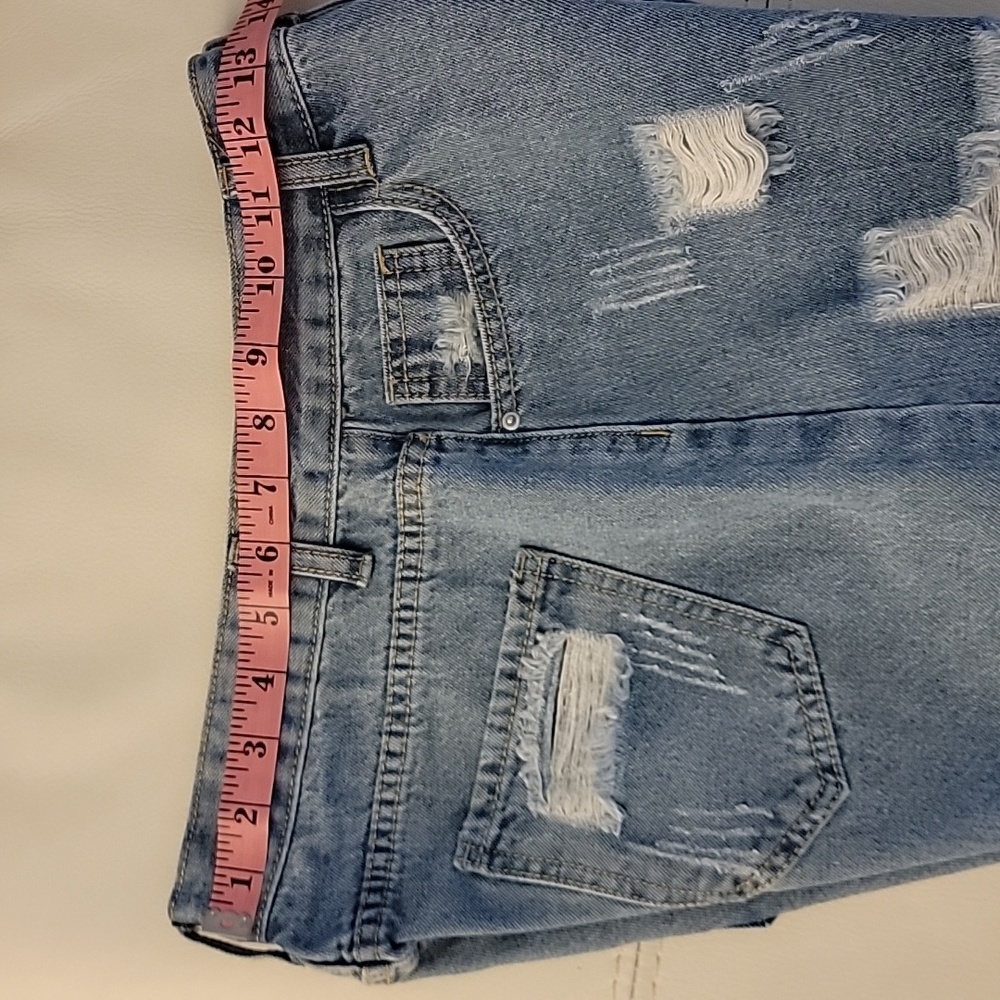EUC Shein Jean Shorts  Women's SM - Picture 13 of 13